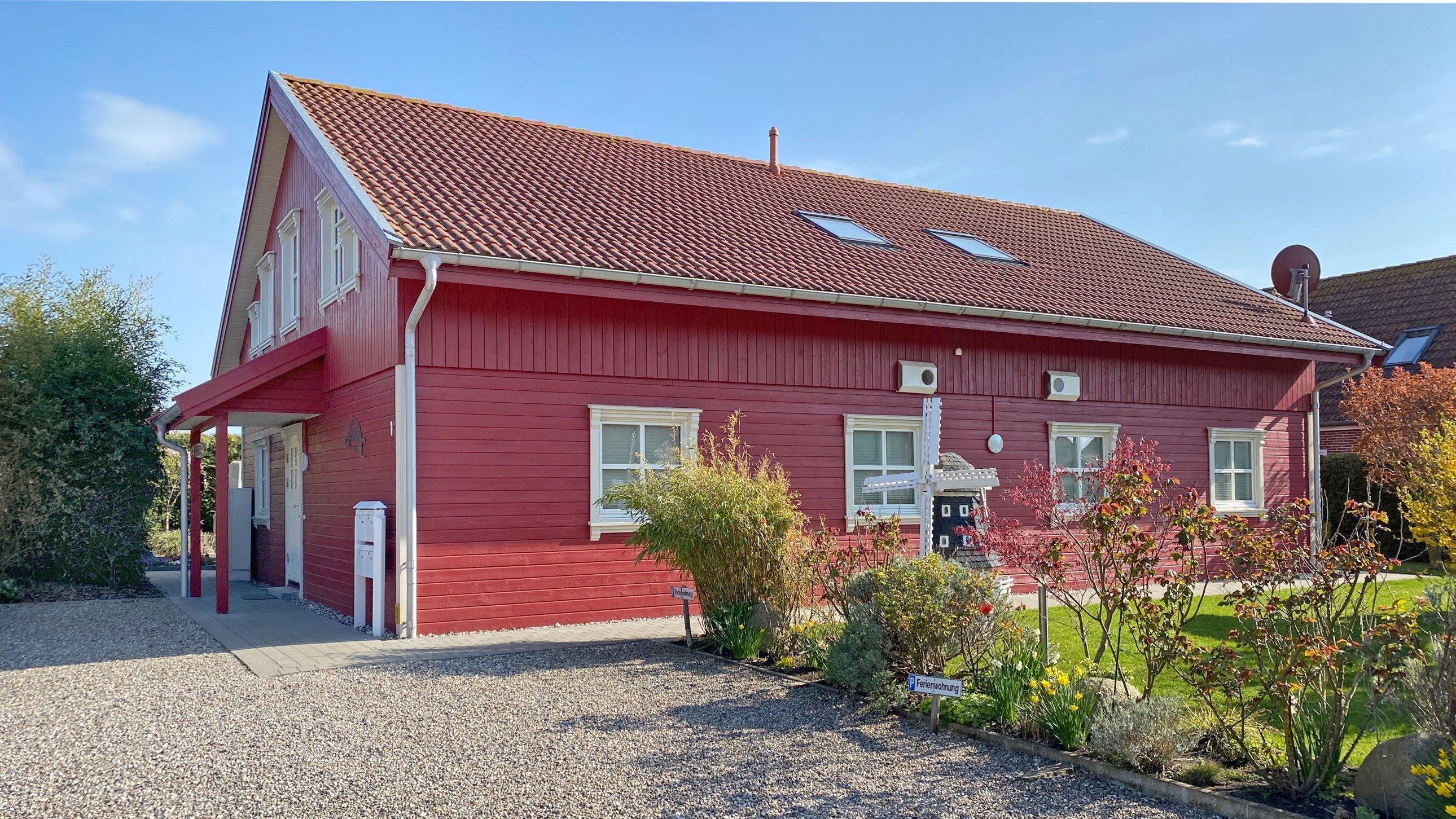 Foto Fehmarn - S��es Schwedenhaus in Hafenn�he