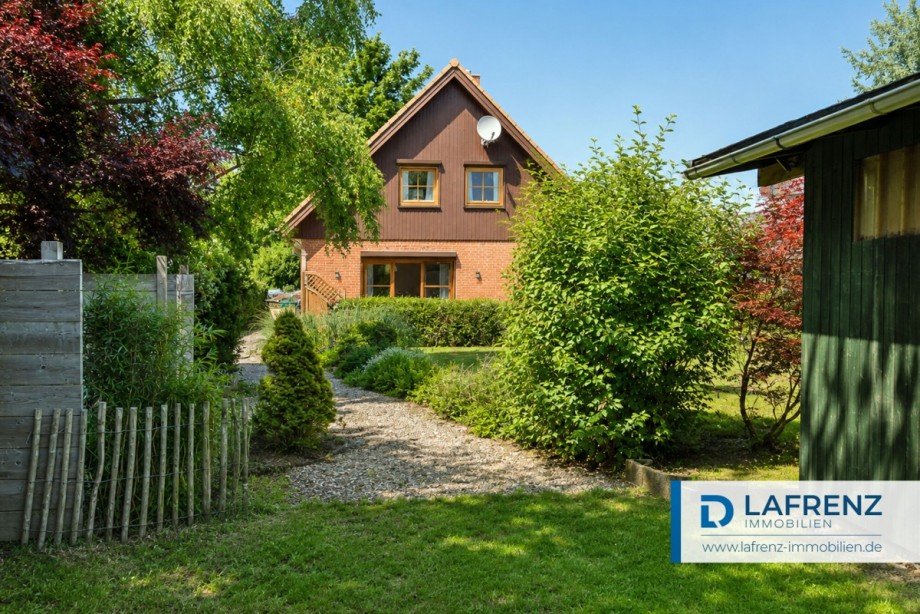 Ansicht-von-der-Scheune Einfamilienhaus Fehmarn