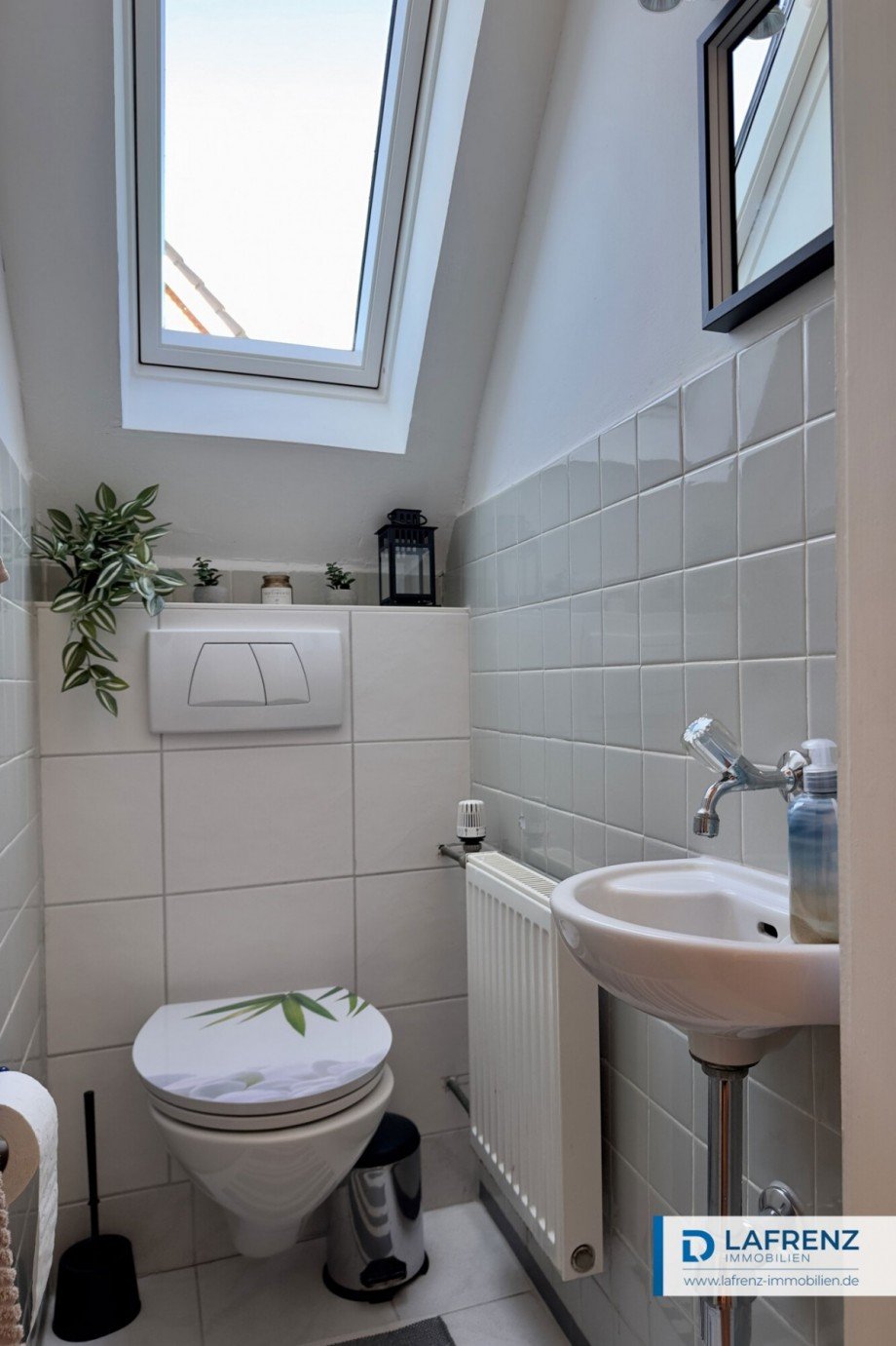 separates-WC-im-Dachgeschoss Einfamilienhaus Eutin