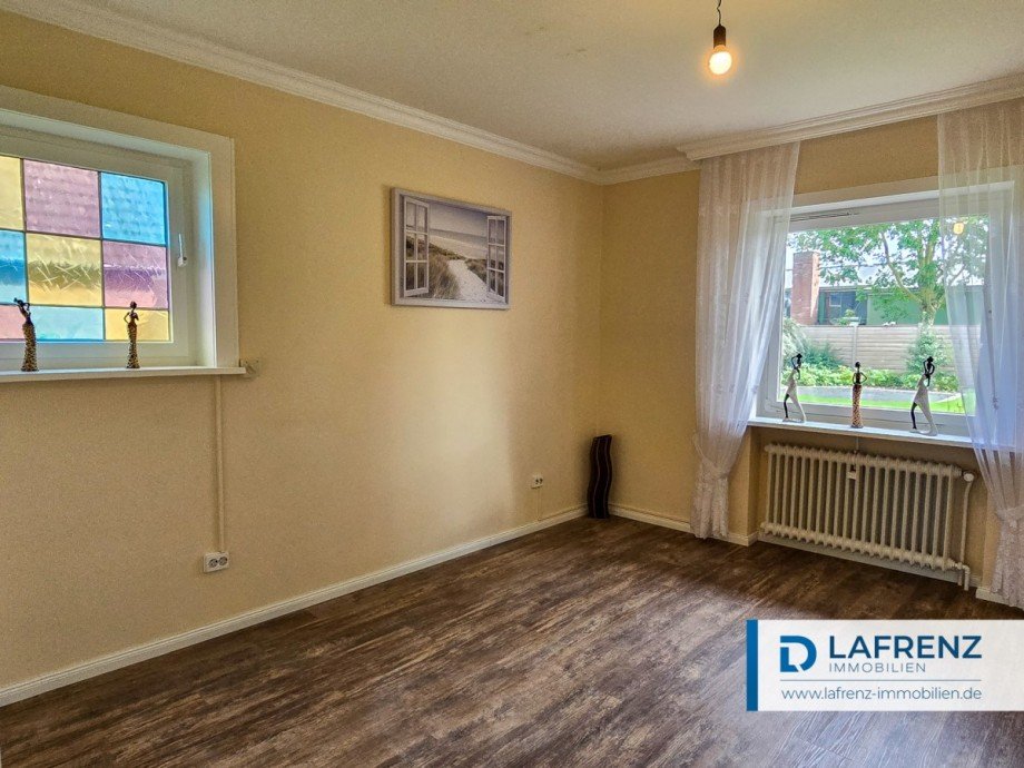 Zimmer EG Einfamilienhaus S�derau