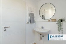 Badezimmer-DG-2 Sch�ner Wohnen in ruhiger Lage - Saniertes Reihenendhaus mit Garten nach S�den