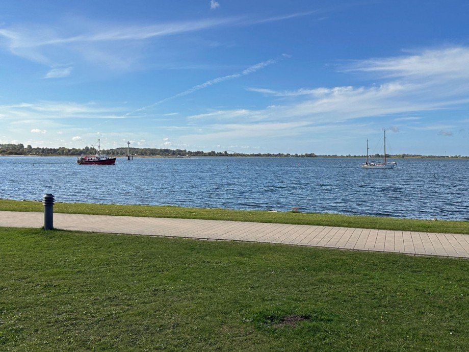 Hafeneinfahrt / Weg zum Strand Etagenwohnung Fehmarn