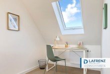 zweites-Schlafzimmer-im-Dachgeschoss-2 Sch�ner Wohnen in ruhiger Lage - Saniertes Reihenendhaus mit Garten nach S�den