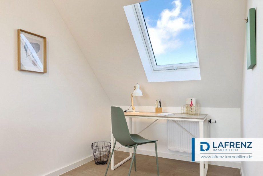 zweites-Schlafzimmer-im-Dachgeschoss-2 Reihenendhaus Fehmarn