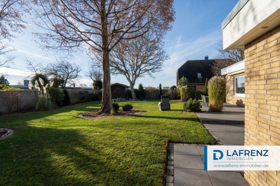 gro�er Garten nach S�den Bungalow Fehmarn