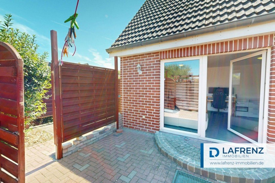 Terrasse-des-Anbaus Zweifamilienhaus Fehmarn