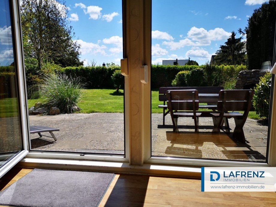 Blick auf die Terrasse Bungalow Fehmarn