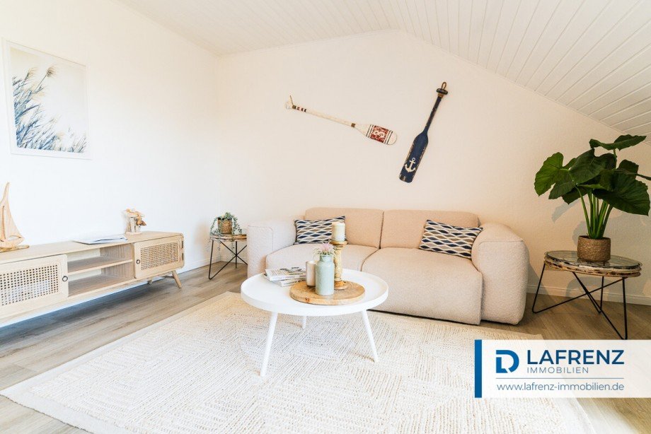 Wohnzimmer Dachgeschoss Doppelhaush�lfte Gr�mitz / Lenste
