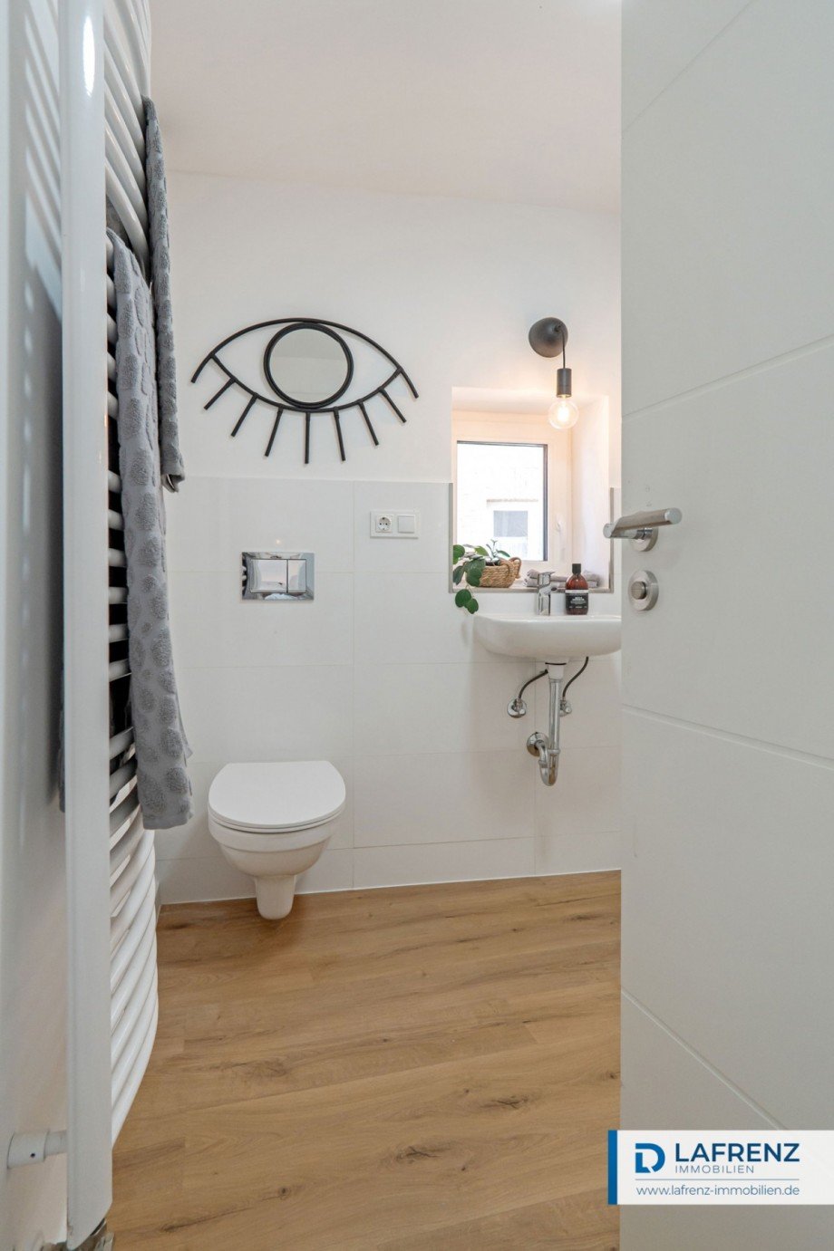 Badezimmer-im-Erdgeschoss-2 Reihenendhaus Fehmarn