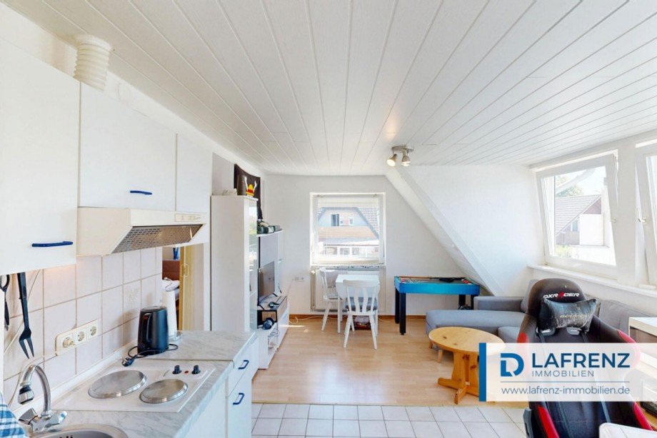Wohnzimmer-im-Dachgeschoss-2 Zweifamilienhaus Fehmarn