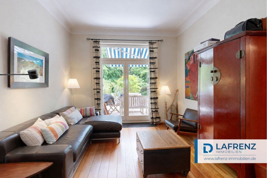 Wohnzimmer-Blick-Richrtung-Terrasse Einfamilienhaus Hamburg / Rahlstedt