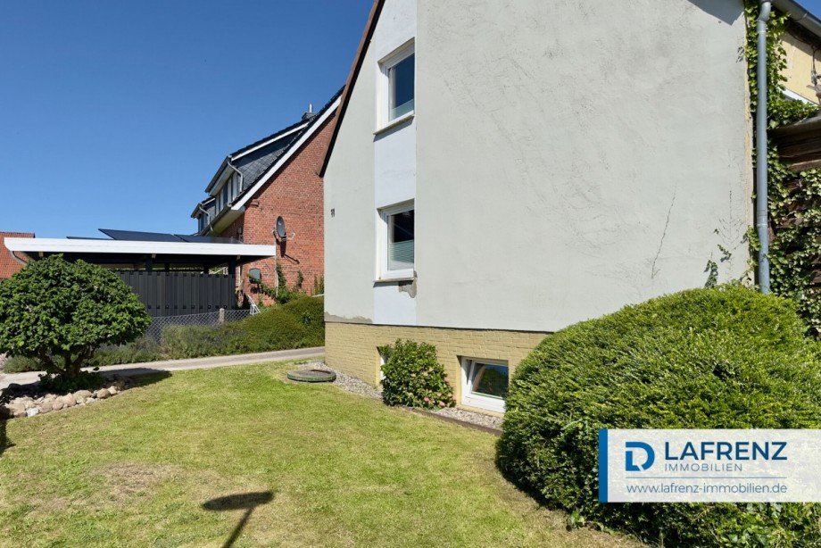Ansicht-mit-Vorgarten Einfamilienhaus Eutin