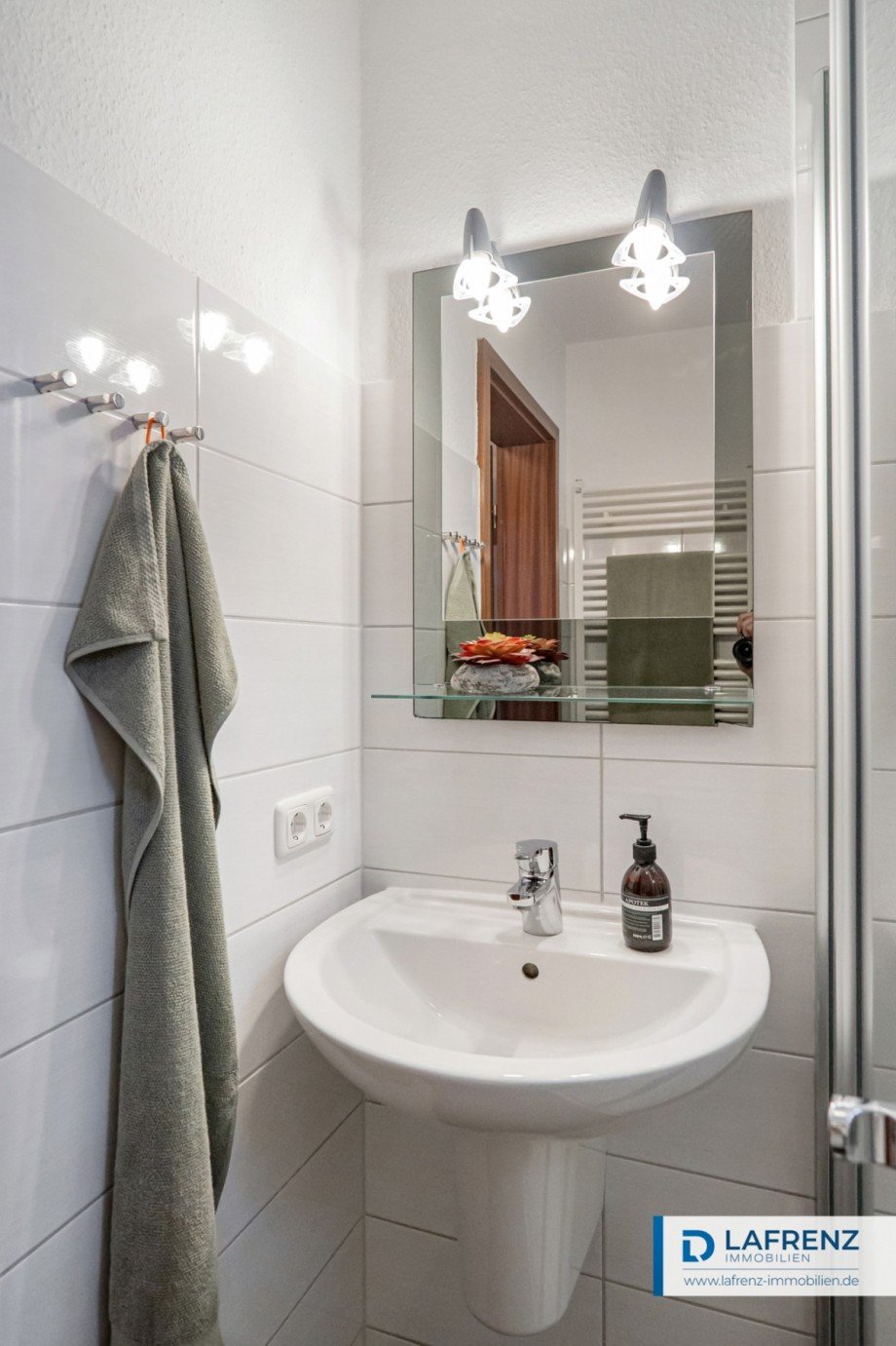 Zweites-Badezimmer-Ansicht-2 Reihenendhaus Dahme