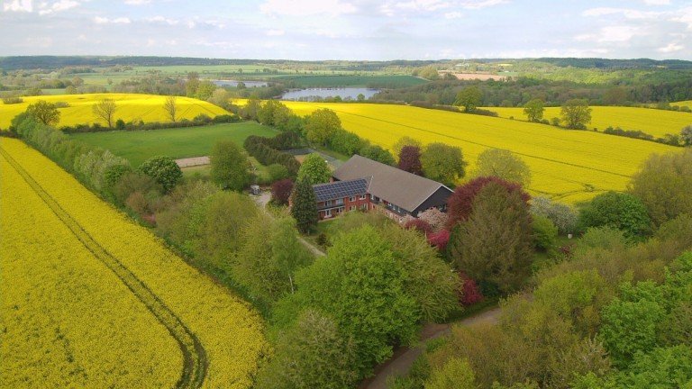etablierte Ferienanlage mitten in der Natur Malente / Krummsee Mehrfamilienhaus H�r mal - Du h�rst nichts! .. etablierte Ferienanlage mitten in der Natur